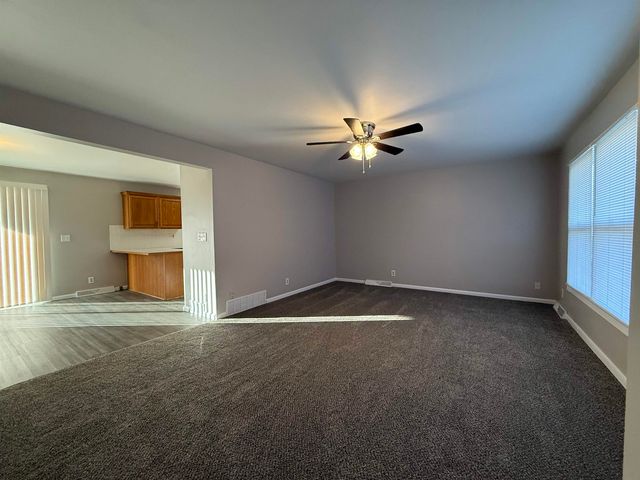 1121 Harris Rd, Winfield, KS 67156