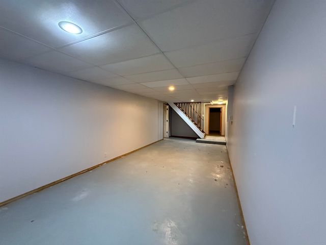 1121 Harris Rd, Winfield, KS 67156