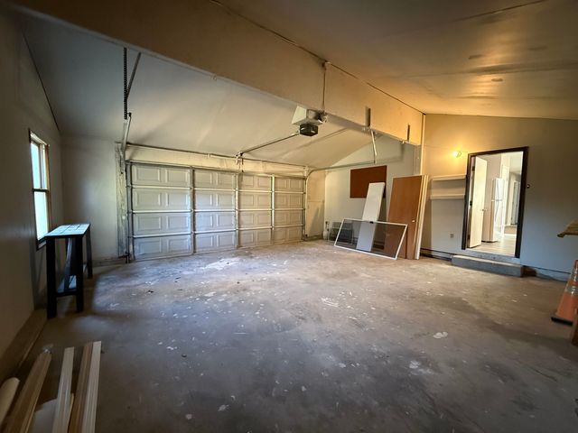 1121 Harris Rd, Winfield, KS 67156