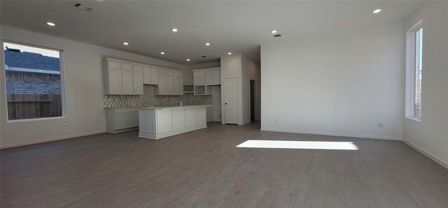 5823 Starling Drive, Baytown, TX 77521