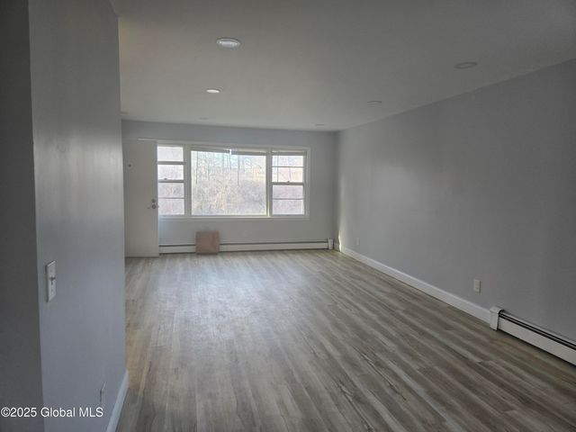 86 Hackett Boulevard Unit 1, Albany, NY 12209
