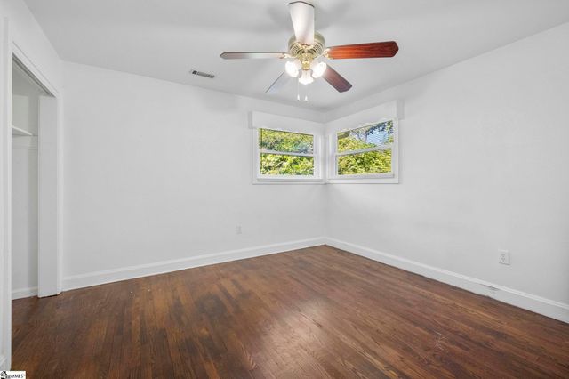 206 Greenbriar Drive, Simpsonville, SC 29680