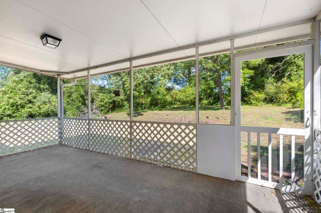 206 Greenbriar Drive, Simpsonville, SC 29680
