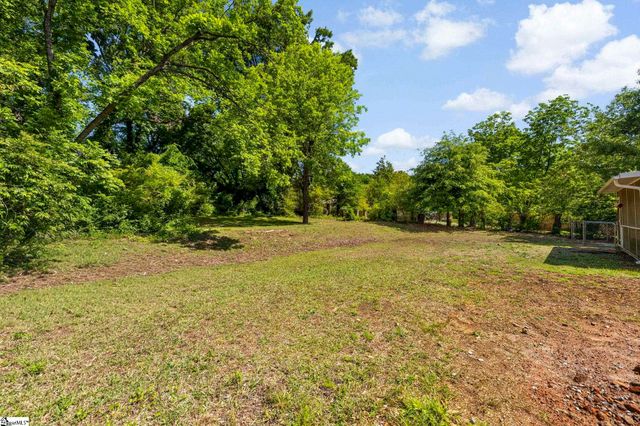 206 Greenbriar Drive, Simpsonville, SC 29680