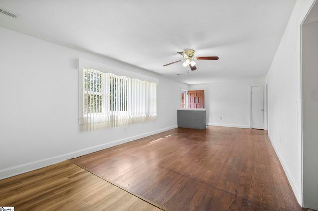 206 Greenbriar Drive, Simpsonville, SC 29680