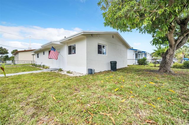 1401 NE 152nd St, North Miami Beach, FL 33162