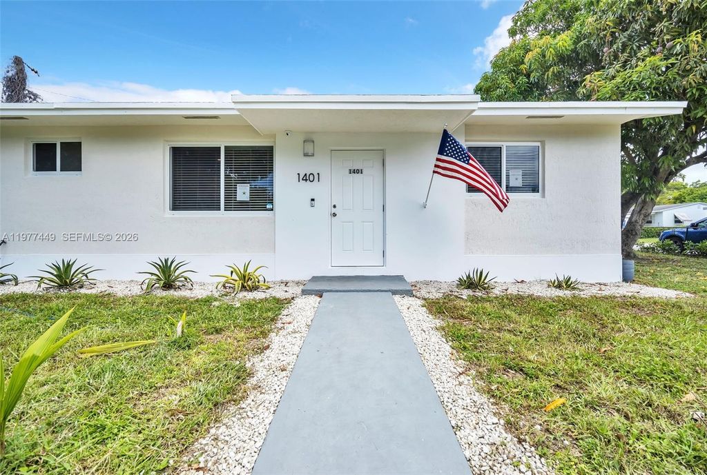 1401 NE 152nd St, North Miami Beach, FL 33162