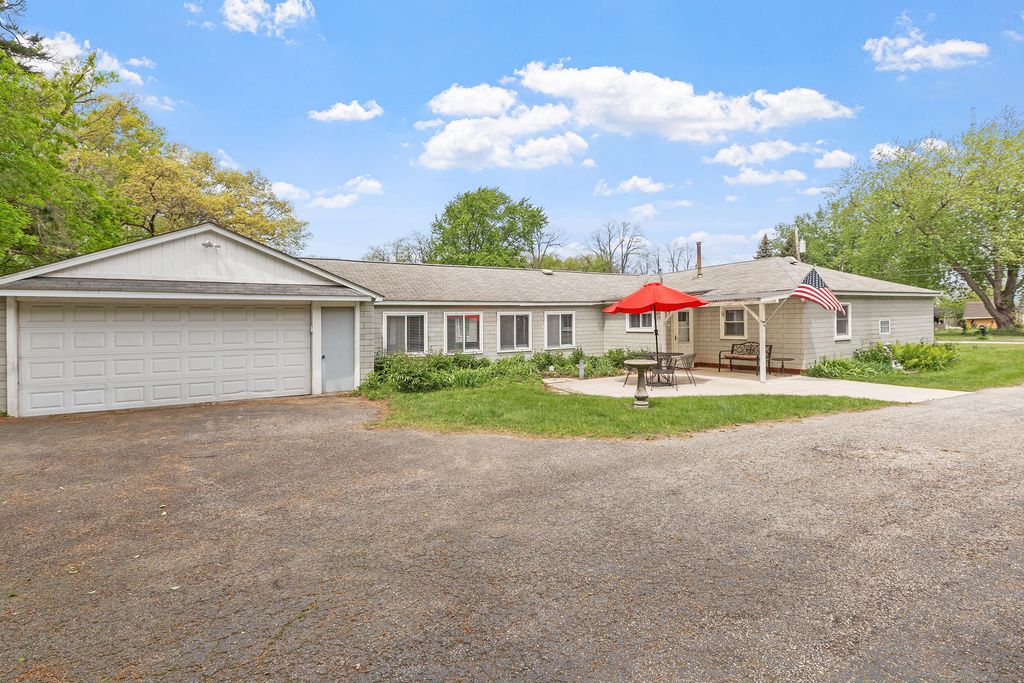 6043 Cardinal Avenue, Portage, IN 46368
