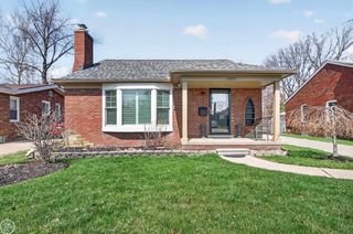 20631 Chalon Street, St Clair Shores, MI 48080