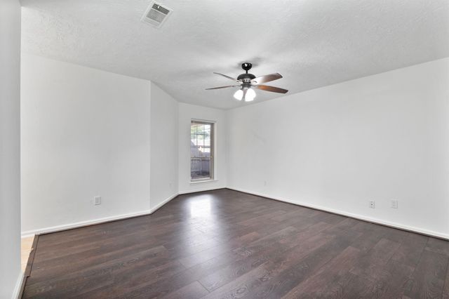 1435 Lazy Spring Drive, Missouri City, TX 77489