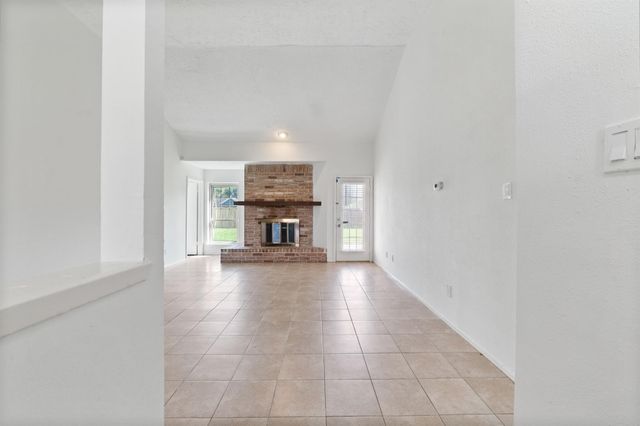 1435 Lazy Spring Drive, Missouri City, TX 77489