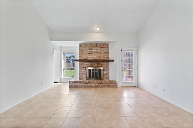 1435 Lazy Spring Drive, Missouri City, TX 77489