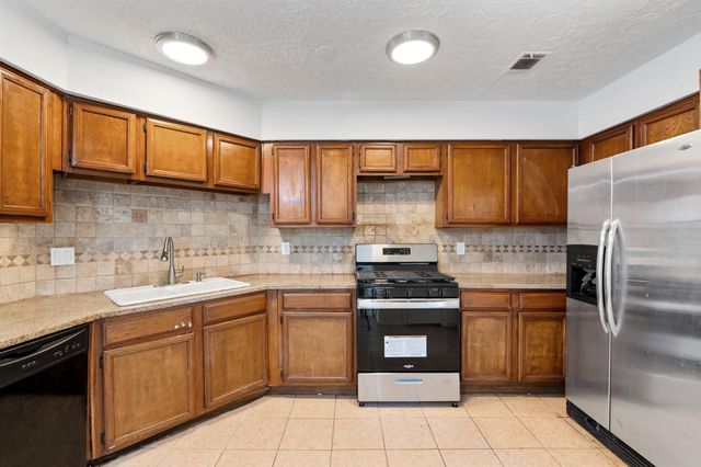 1435 Lazy Spring Drive, Missouri City, TX 77489