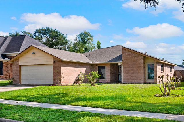 1435 Lazy Spring Drive, Missouri City, TX 77489