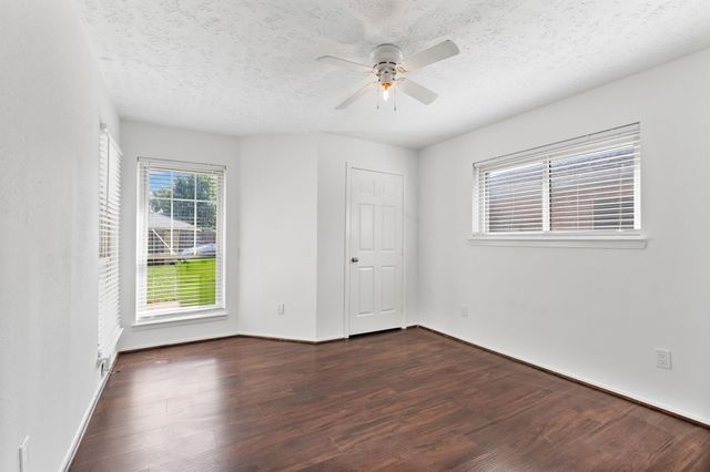 1435 Lazy Spring Drive, Missouri City, TX 77489