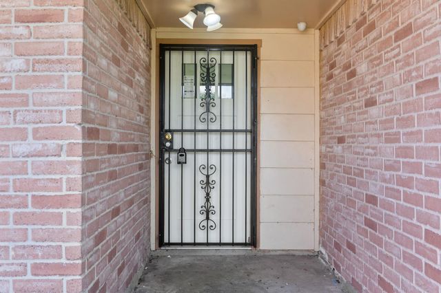 1435 Lazy Spring Drive, Missouri City, TX 77489