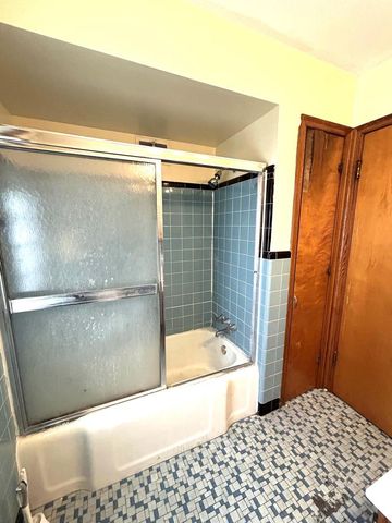 4228 N 52nd STREET, Milwaukee, WI 53216