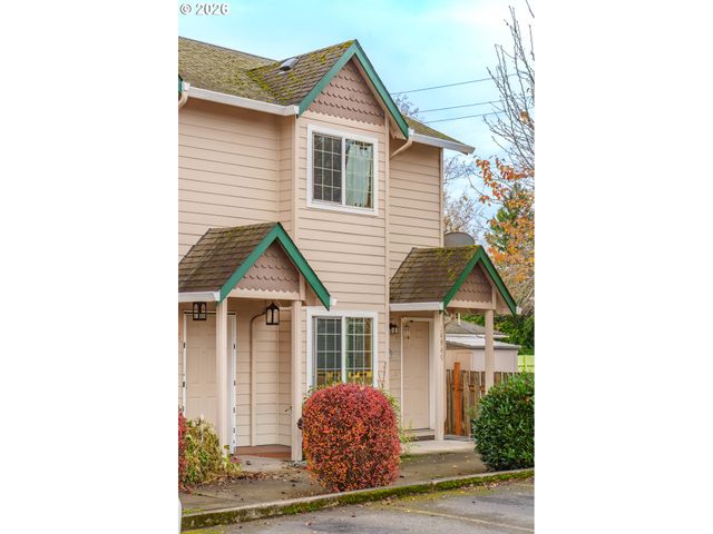 14937 Se STARK St, Portland, OR 97233