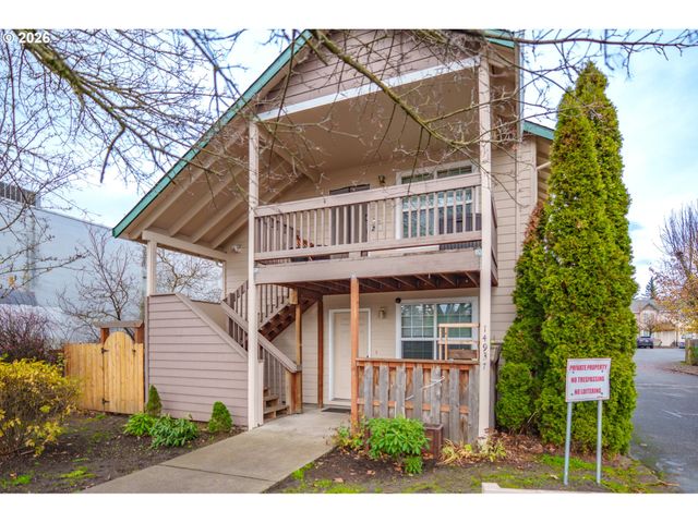 14937 Se STARK St, Portland, OR 97233