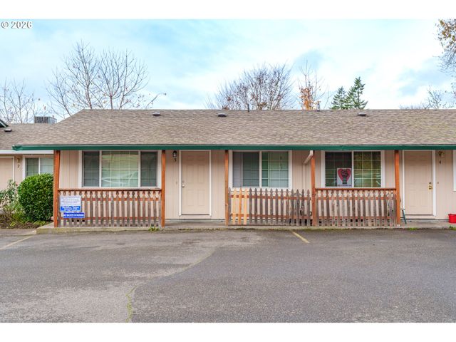 14937 Se STARK St, Portland, OR 97233