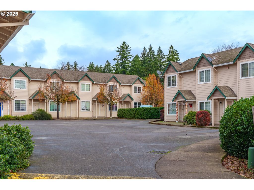 14937 Se STARK St, Portland, OR 97233