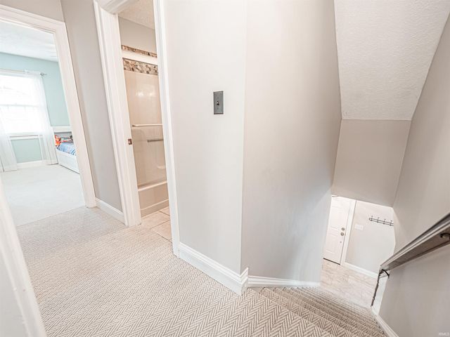 7513 E Blackford Avenue, Evansville, IN 47715