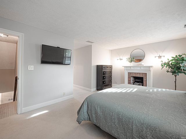 7513 E Blackford Avenue, Evansville, IN 47715