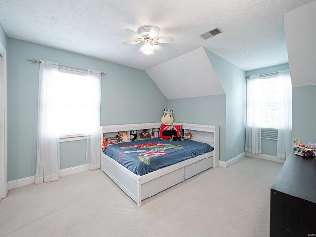 7513 E Blackford Avenue, Evansville, IN 47715