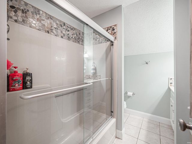 7513 E Blackford Avenue, Evansville, IN 47715