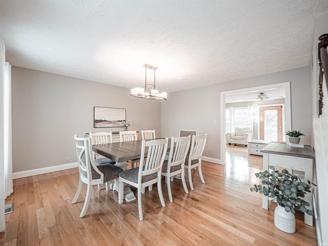 7513 E Blackford Avenue, Evansville, IN 47715