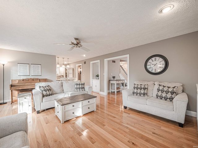 7513 E Blackford Avenue, Evansville, IN 47715