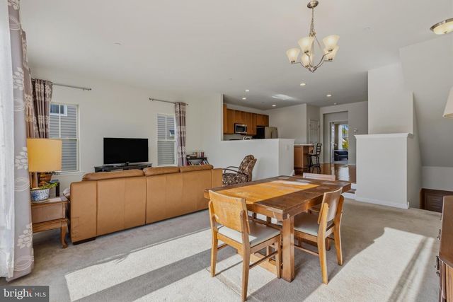 332 REDBUD LN, Kennett Square, PA 19348