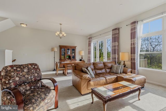 332 REDBUD LN, Kennett Square, PA 19348