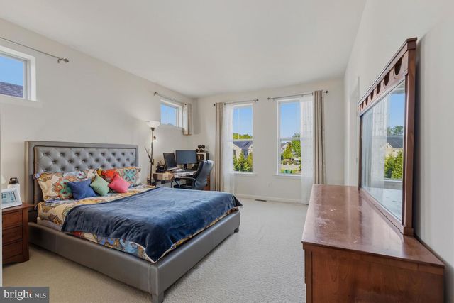 332 REDBUD LN, Kennett Square, PA 19348