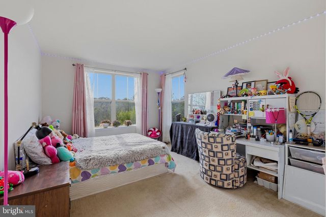 332 REDBUD LN, Kennett Square, PA 19348
