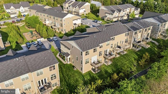 332 REDBUD LN, Kennett Square, PA 19348