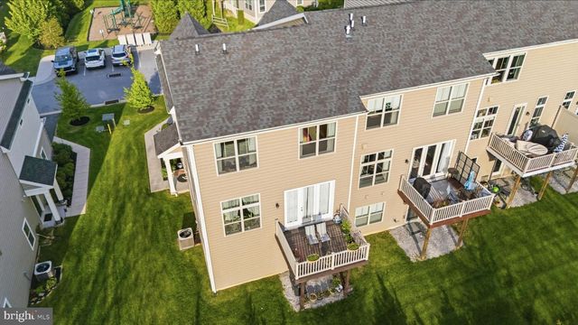 332 REDBUD LN, Kennett Square, PA 19348