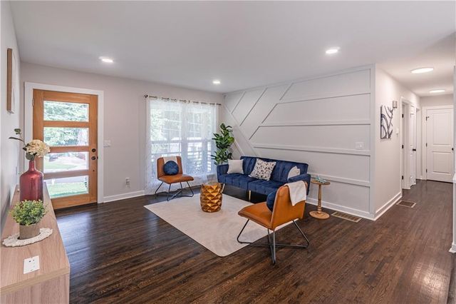 2471 Spring Drive SE, Smyrna, GA 30080