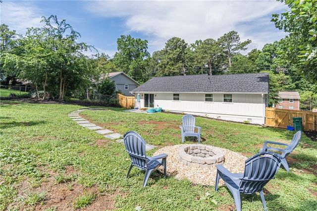 2471 Spring Drive SE, Smyrna, GA 30080