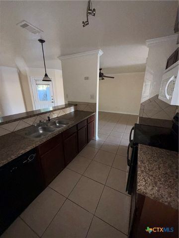 102 Kings Court A, Killeen, TX 76542