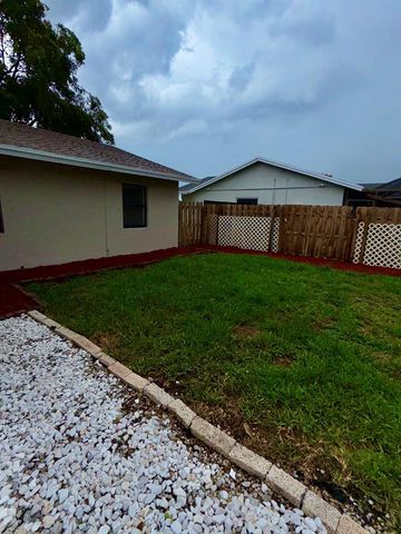 9392 Affirmed Lane, Boca Raton, FL 33496