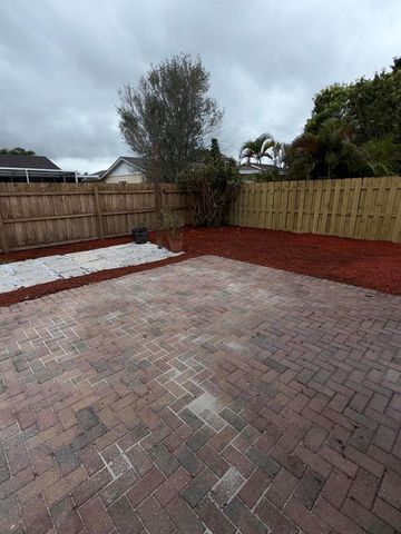 9392 Affirmed Lane, Boca Raton, FL 33496