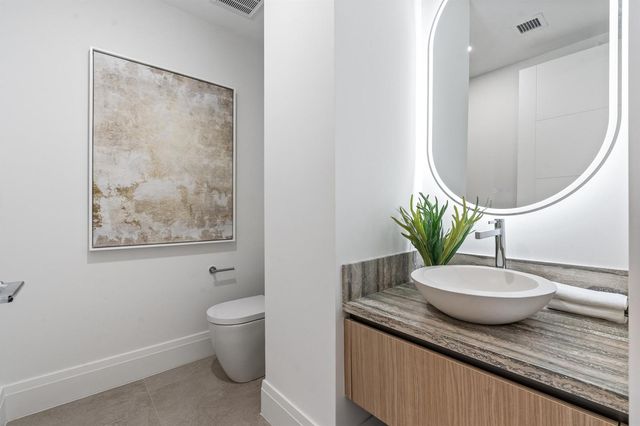 87 Isle Of Venice Drive 202s, Fort Lauderdale, FL 33301