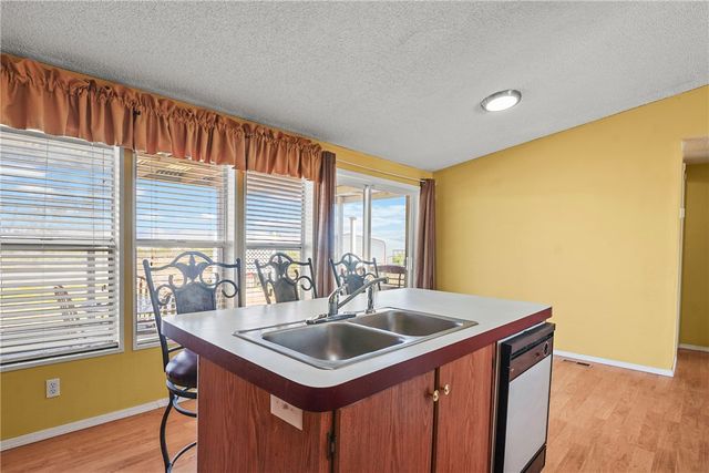 1354 S Don Luis Road, Golden Valley, AZ 86413