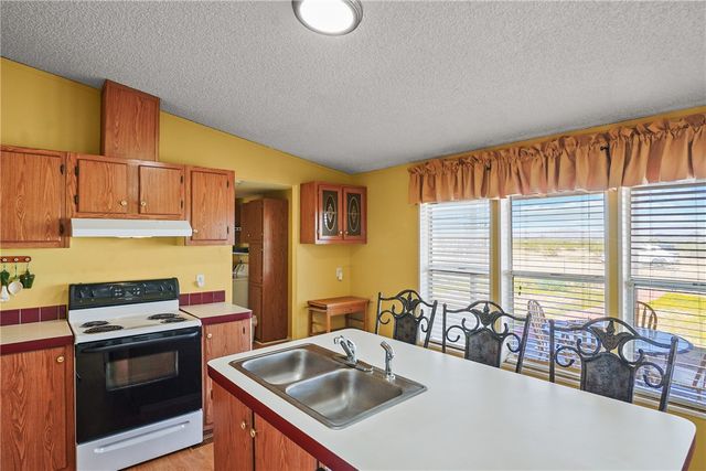 1354 S Don Luis Road, Golden Valley, AZ 86413