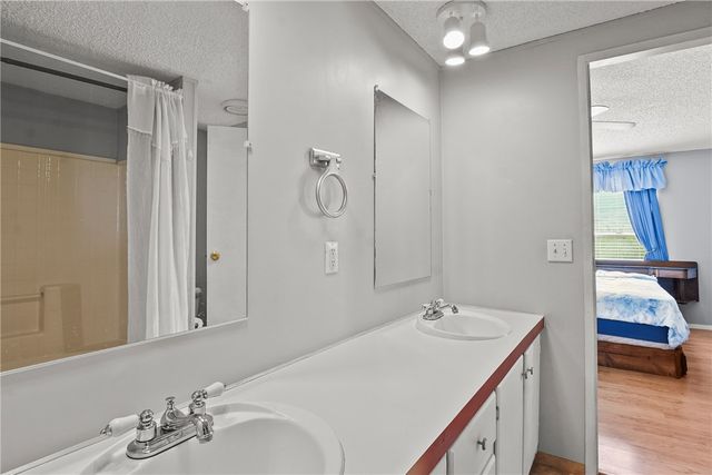 1354 S Don Luis Road, Golden Valley, AZ 86413