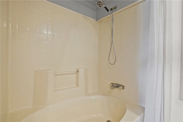 1354 S Don Luis Road, Golden Valley, AZ 86413