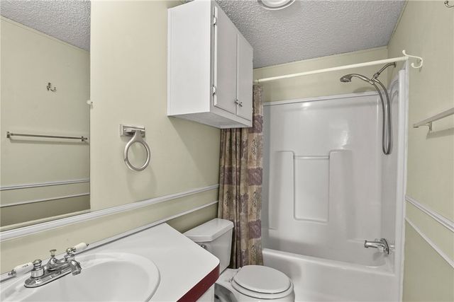 1354 S Don Luis Road, Golden Valley, AZ 86413