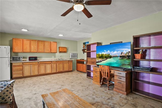 1354 S Don Luis Road, Golden Valley, AZ 86413