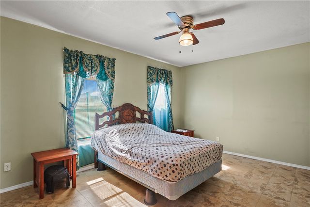 1354 S Don Luis Road, Golden Valley, AZ 86413